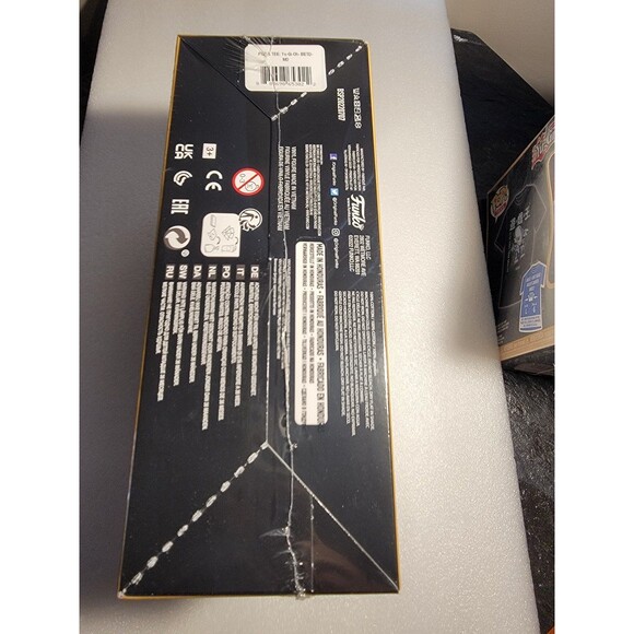 Yu-Gi-Oh! Funko Blue Eyes Toon Dragon Metallic M-Shirt GameStop Excl. - Picture 5 of 6